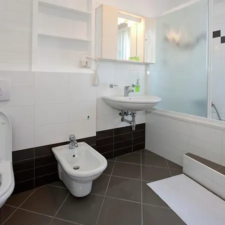 Modern Seaside In With Swimming Pool * Porec